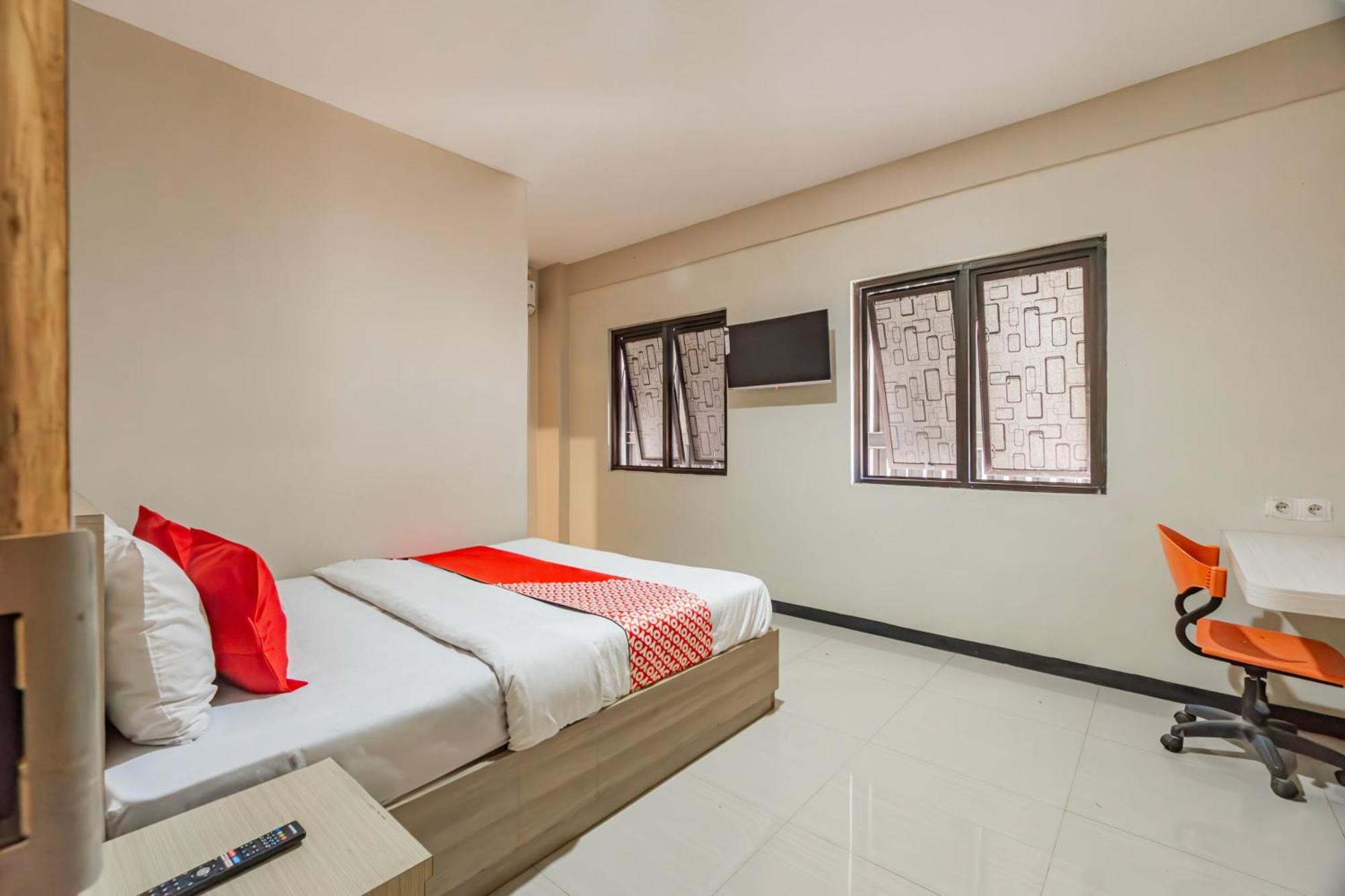 Ace Business Hotel Galaxy Surabaya Exterior foto